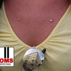 Microdermalpiercing9.jpg