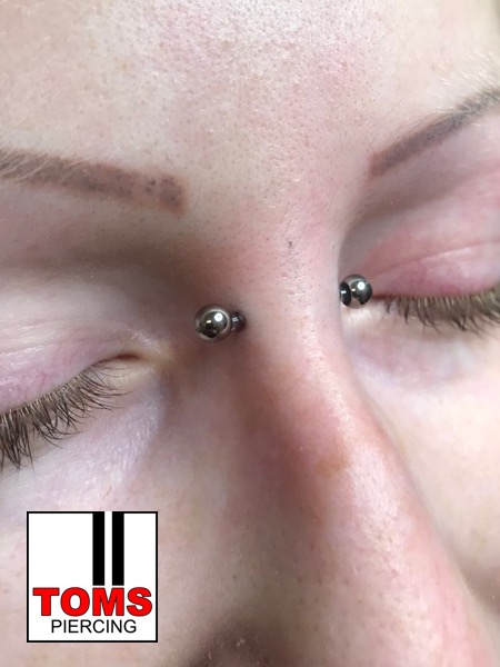 Bridgepiercing1.jpg