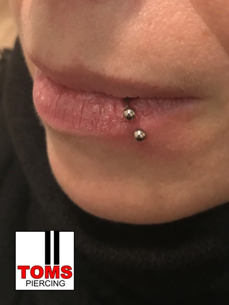 Lippenpiercing1.jpg