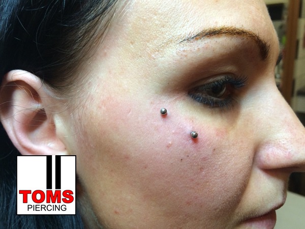 Surfacepiercing6jpg